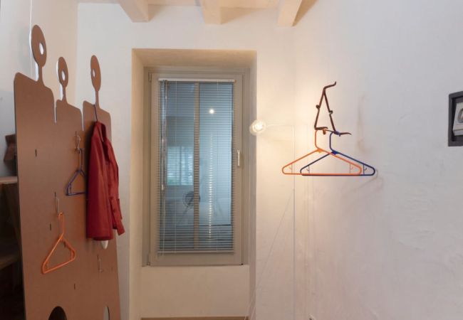 Apartment in Tignale - La Corte - Travail by Theater Home, well furnished with lake view Apartment in Tignale - La Corte - Travail by Theater Home, well furnished with lake view