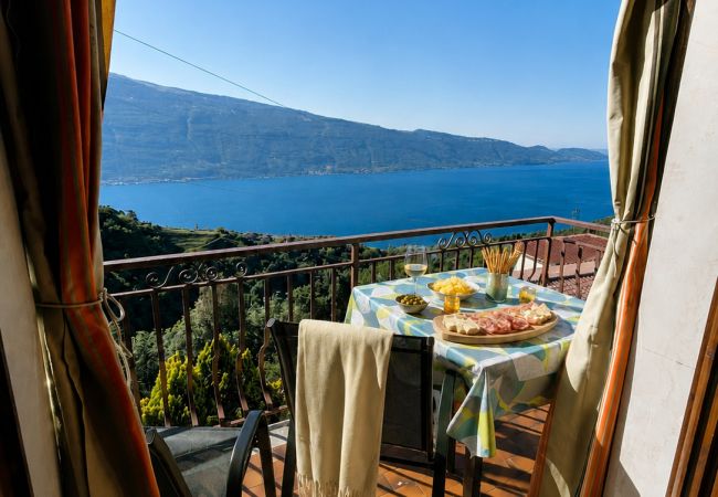 Apartment in Tignale - Appartamento Algarda by Theater Home - with marvellous lake view